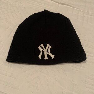 New York Yankees beanie